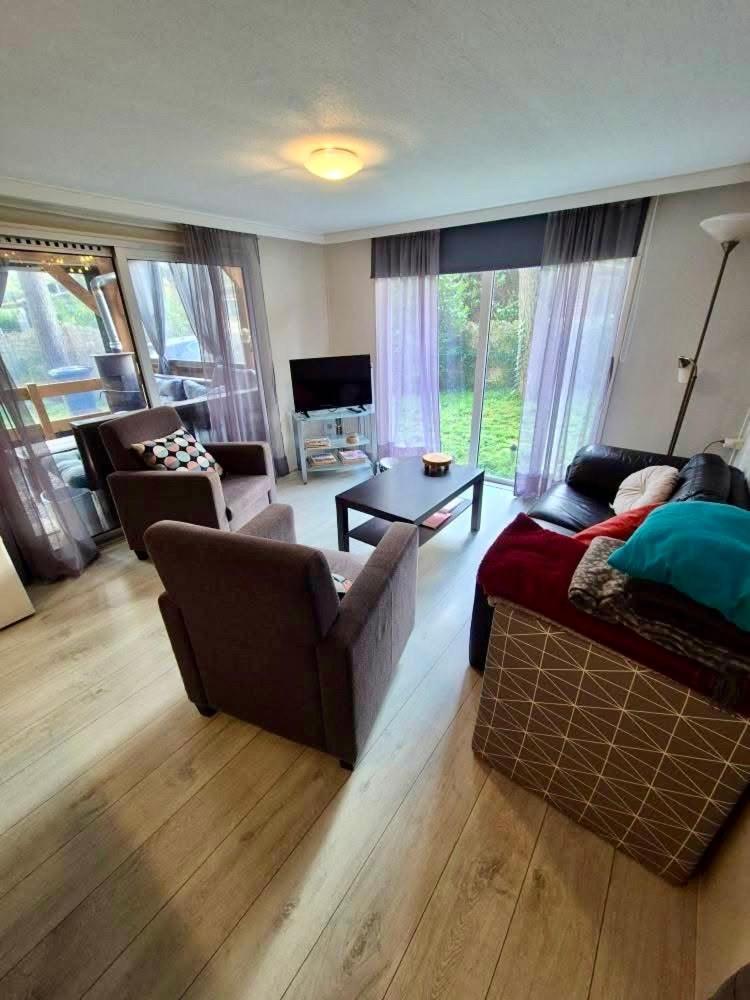 Cosy Chalet Veluwe With A Spacious Garden And Veranda Doornspijk Esterno foto